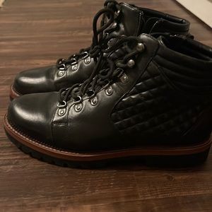 Blondo Waterproof Black boot size 9
